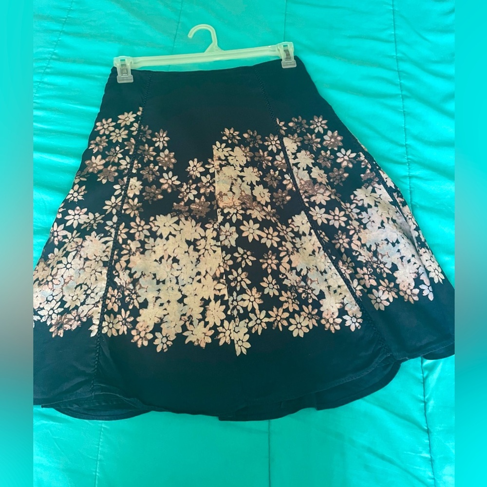 Liz Claiborne Axcess Skirt MIDI Navy Blue Light Pink Floral Size 4 Small Boho - Picture 2 of 12